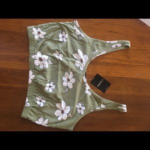 NWT Elegant Floral Print/Olive Crop Top